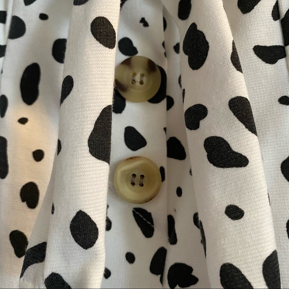 Boohoo Cow Print Shorts - Picture 4 of 10